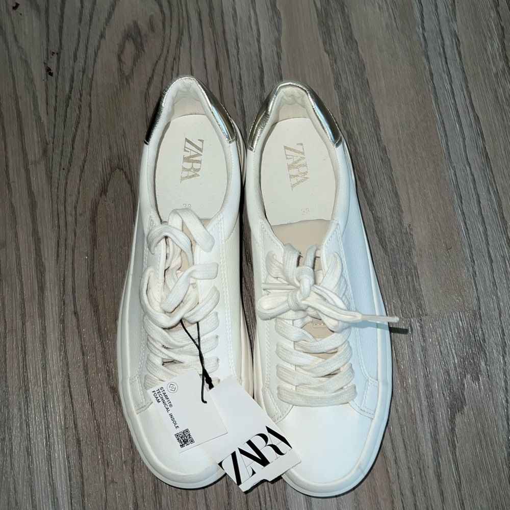 Zara Classic White Lace-Up Sneakers
